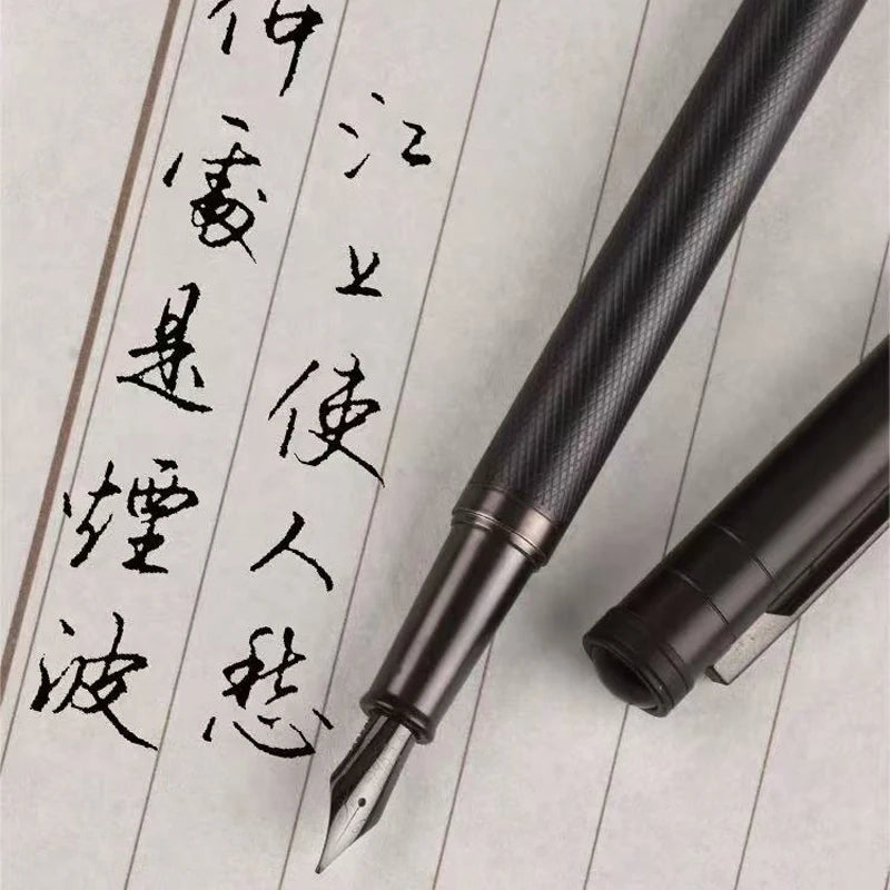 Stylo Plume en Métal HERO – Collection "Black Forest" Titanium